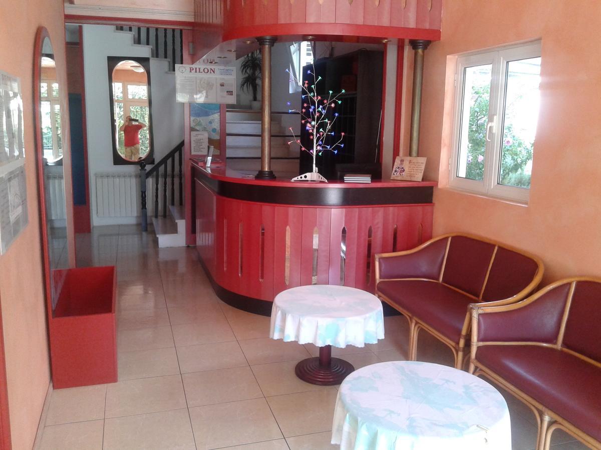 بودفا Hotel Jovana المظهر الخارجي الصورة