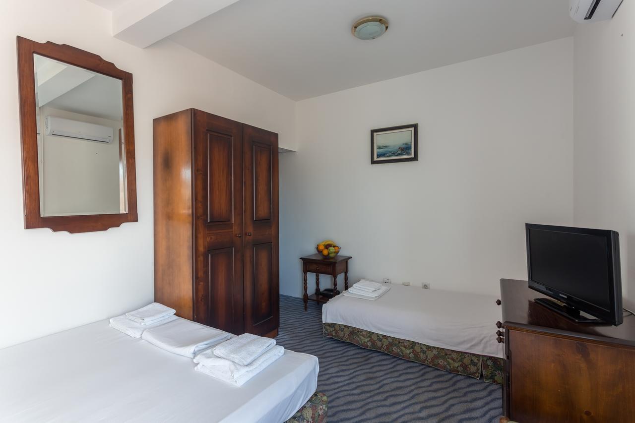 بودفا Hotel Jovana الغرفة الصورة