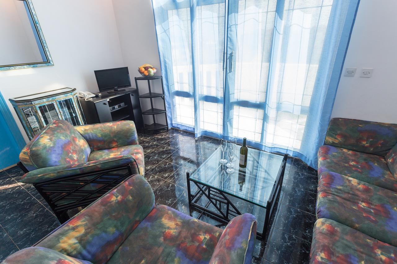 بودفا Hotel Jovana المظهر الخارجي الصورة
