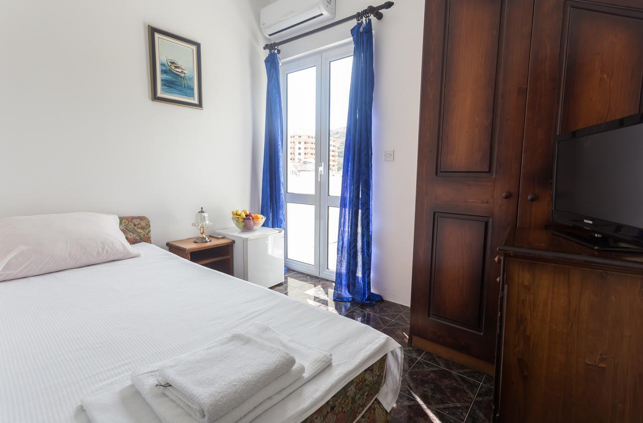 بودفا Hotel Jovana الغرفة الصورة
